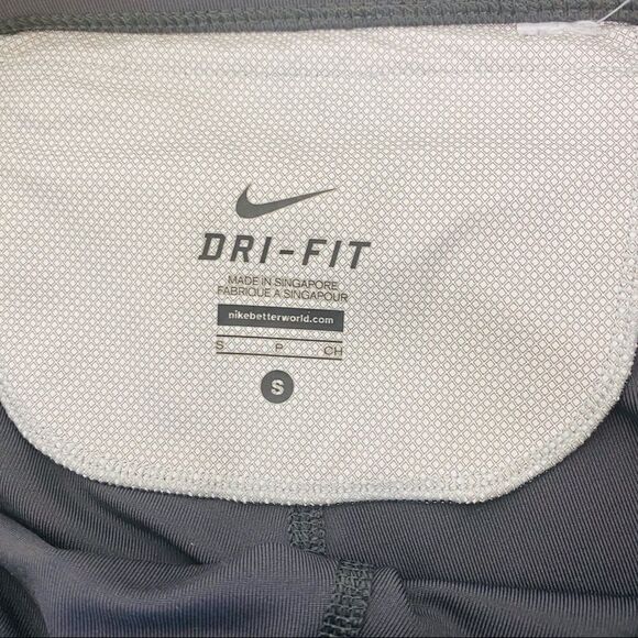 Nike Dri-fit gray purple Capri legging size small - Picture 5 of 6
